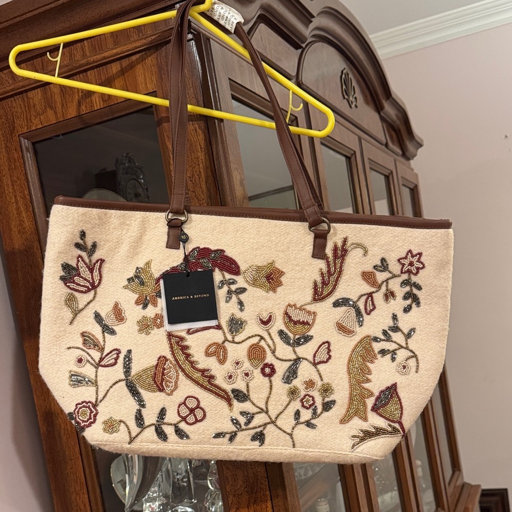 Floral Embroidered Tote Bag - Cream and Brown